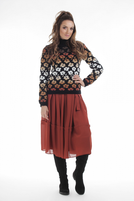 Pulover tricotat negru cu model floral si maneci lungi [2]
