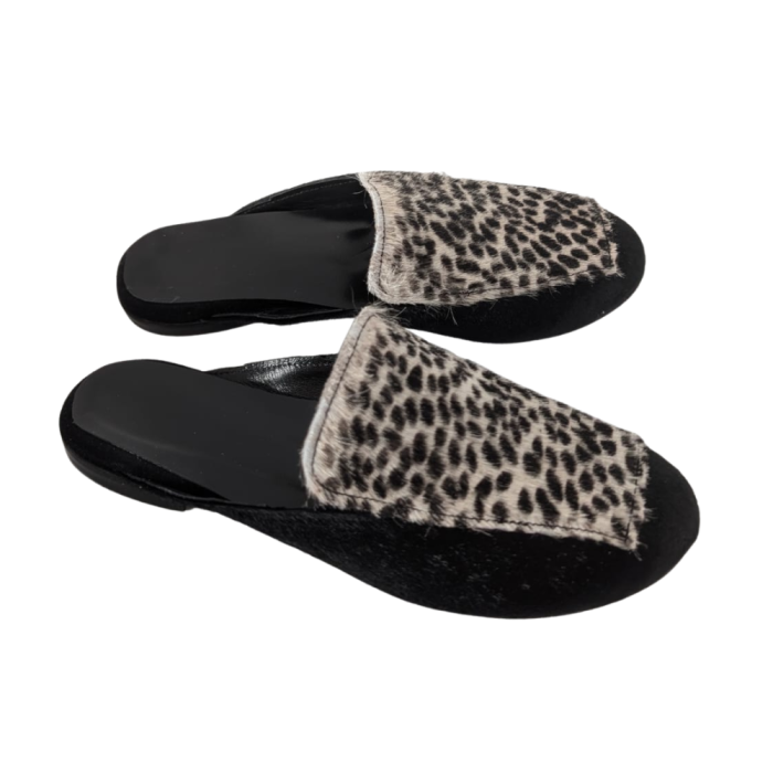 Saboti dama din piele de ponei cu imprimeu animal print Ivon [5]