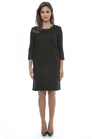 Rochii - Rochie neagra cu margele aplicate la gat RO137