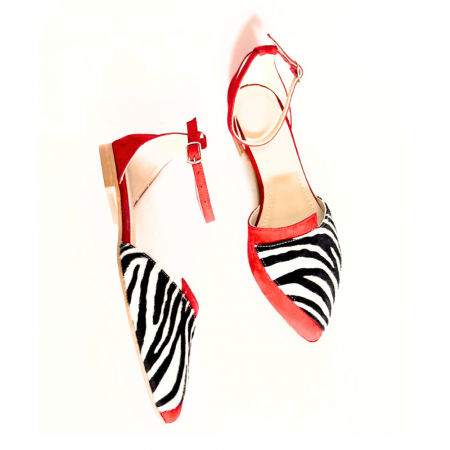 Balerini decupati din piele intoarsa cu insertie animal print Lola Red [3]