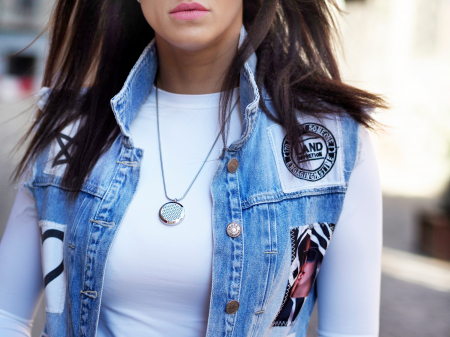 Colier cu pandantiv pentru uleiuri esentiale, aroma difuzor Floarea Vietii [1]