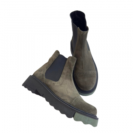 Ghete dama din piele intoarsa cu talpa extralight Lotie Mud [1]
