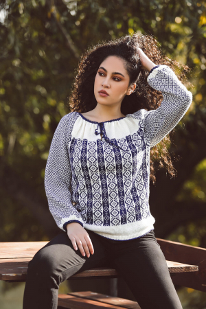 Motive romanesti - Ie tricotata cu model geometric indigo