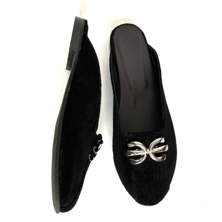 Saboti dama din piele naturala cu accesoriu metalic Fly Black [4]