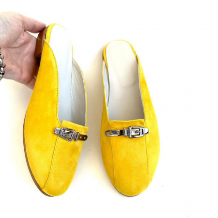 Saboti - Saboti dama din piele naturala cu accesoriu metalic Fly Yellow