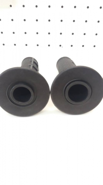 Mansoane moto universale  Zap Technix , mansoane negre moto , mansoane soft  ghidon moto [5]