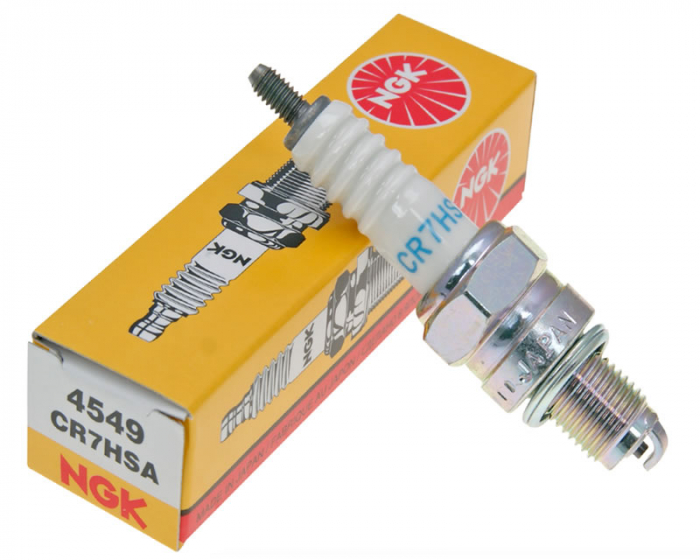 BUJIE SCUTER 4T 50,60,80,100  / ATV 107 / 110 4T NGK CR7HSA [2]
