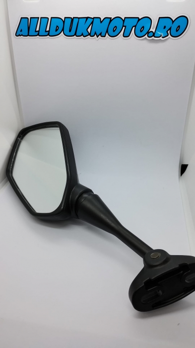 OGLINZI MOTO CU PRINDERE IN CARENA [3]