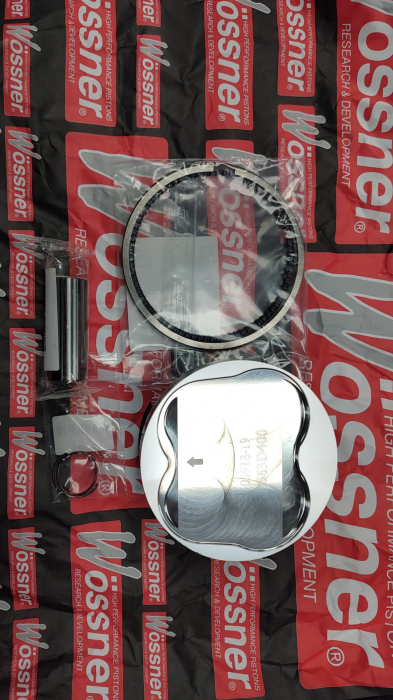 PISTON WOSSNER SUZUKI (4T) DRZ 400 (DRZ400) '00 -'13, LTZ 400 (LTZ400) '02 -'12 (93.94MM = + 4.00MM) (12.2: 1 = OEM) [4]