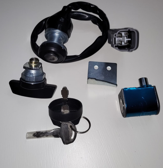 SET CONTACT PORNIRE + YALE CFMOTO ZFORCE 950/990/1000 20-23 [1]