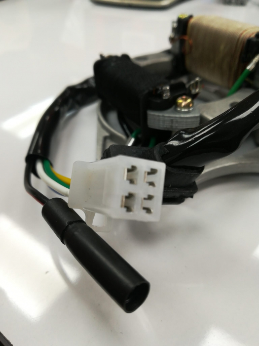 STATOR APRINDERE ATV 2 BOBINE SI SENZOR DE SCANTEIE  PLATOU SEMIROTUND [3]