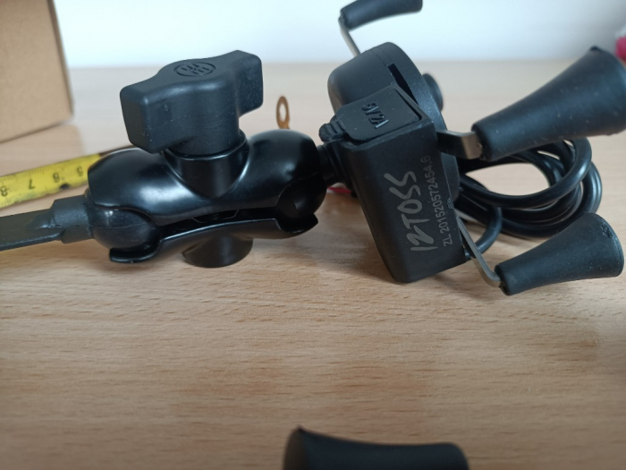 Suport telefon Rama XL MOTO Sau ATV cu incarcator USB si montaj pe ghidon sau oglinda [3]