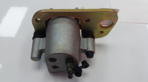 ETRIER FATA DREAPTA LINHAI 260-300-400 [2]