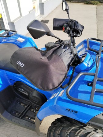 MANUSI IARNA ATASATE PE GHIDON MOTO / ATV [2]