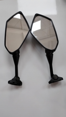 OGLINZI MOTO CU PRINDERE IN CARENA [3]