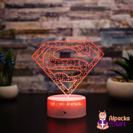 Personaje si Supereroi - Lampă 3D Superman Puzzle