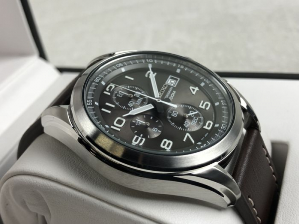 Ceas Seiko Cronograph SSB275P1 [5]