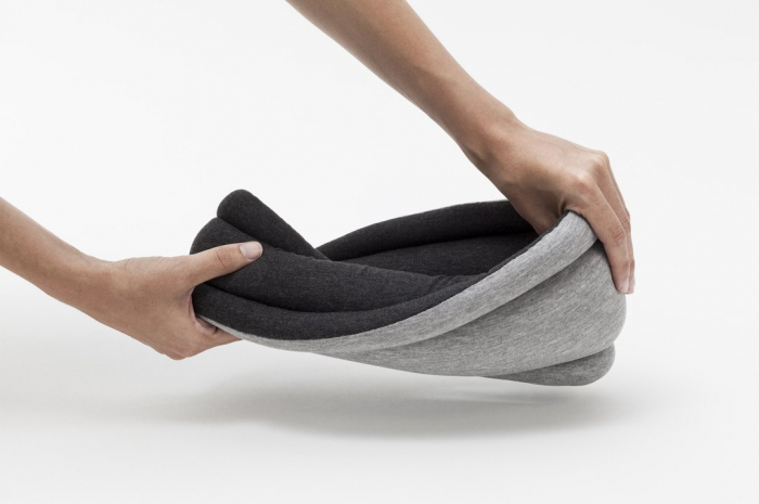 Perna de calatorie versatila Light Ostrichpillow [6]