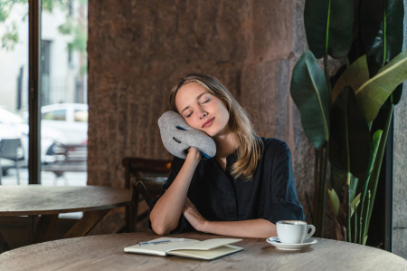 Mini pernă de mână - Handy Pillow Ostrichpillow [1]