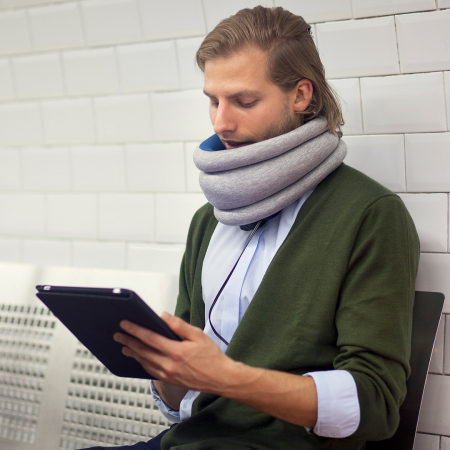Perna de calatorie versatila Light Ostrichpillow [7]