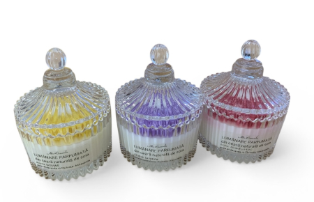 Lumânare parfumată în bomboniera sticlă [1]