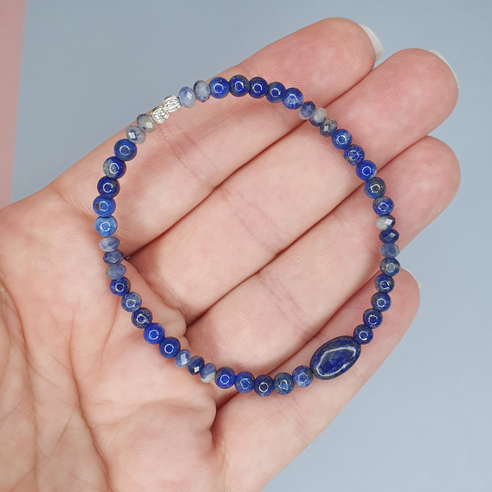 Bratara pe fir Lapis Lazuli si Sodalit, argint