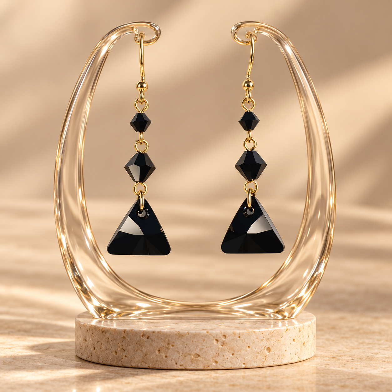 Cercei Black Triangle, argint placat cu aur