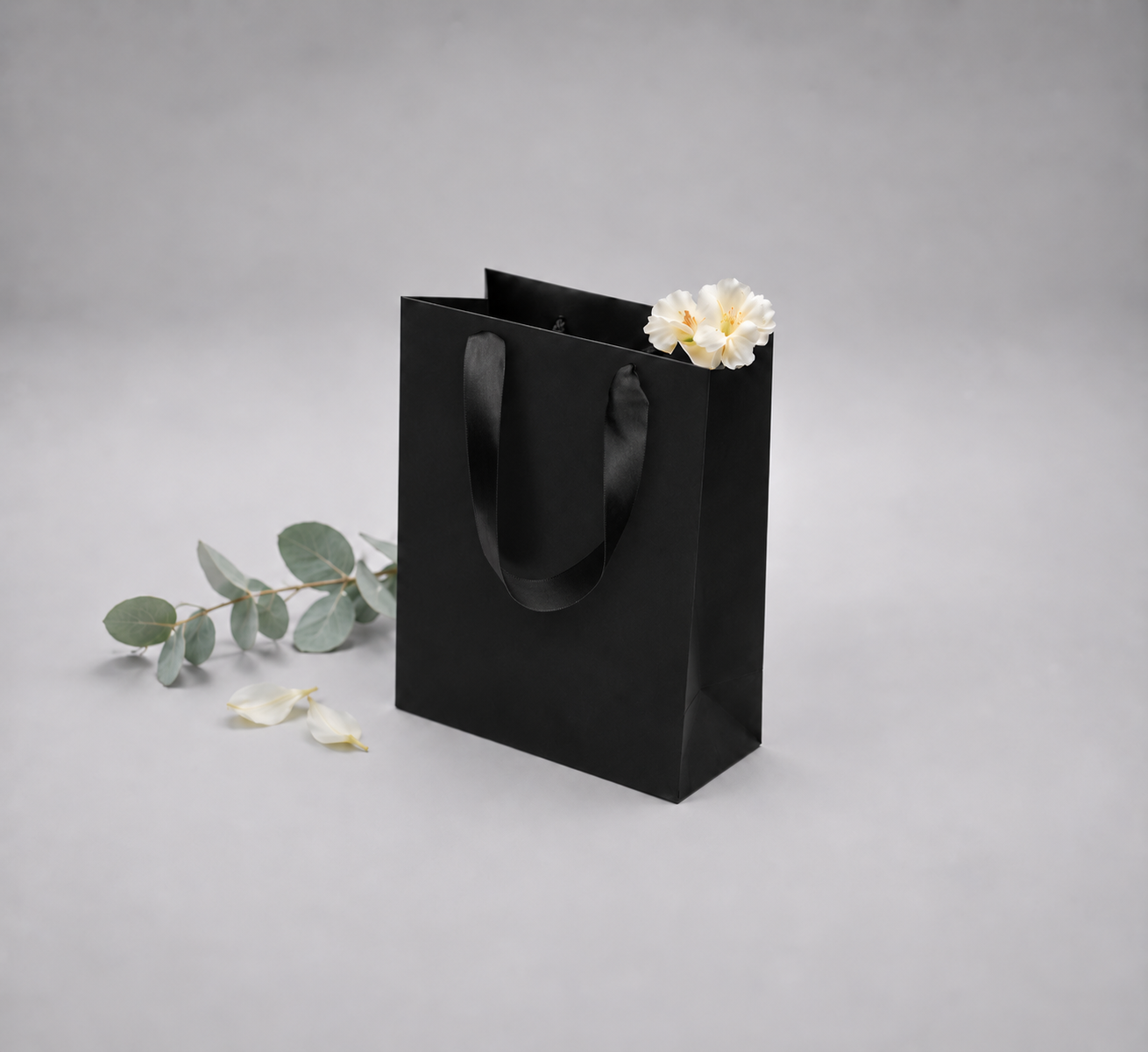Punga carton NEGRU 11x5x15 cm netiparita, PREMIUM, cu Panglica