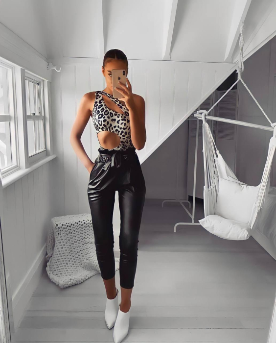 Pantaloni Glossy Fit [1]