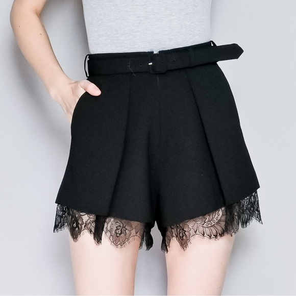 Pantaloni scurți cu dantelă – Lace Edge [3]