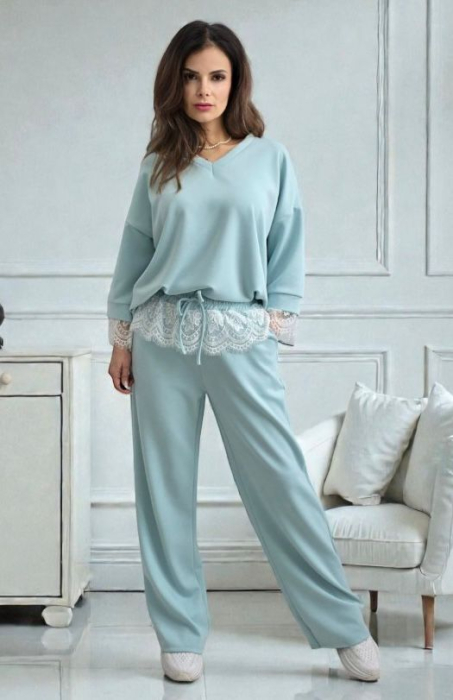 Trening elegant cu detalii din dantelă – Mint Lace Set [2]