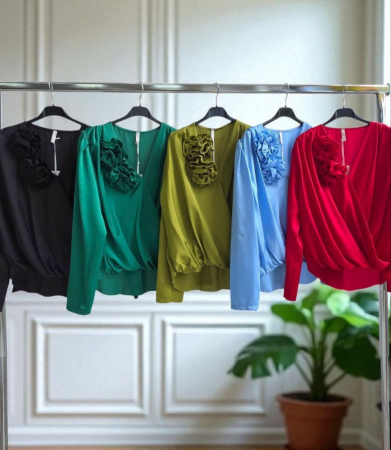 Noutati - Bluza Gretta