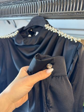 Bluze si tricouri - Bluza Hanellore Negru