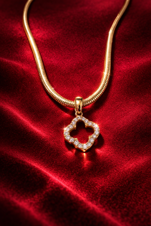 Accesorii si Bijuterii - Colier - Golden Clover