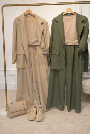 Noutati - Costum Tailored Pinstripe Elegance