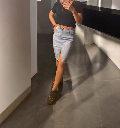 Noutati - Fusta denim - Anitta + CUREA INCLUSA