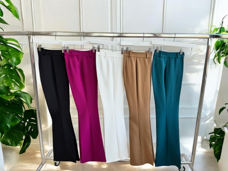 Pantaloni Colanti si Blugi - Pantaloni evazați stofă