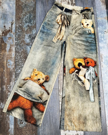 NOUTĂȚI - Pantaloni Teddy Dream – Statement Print Wide Leg