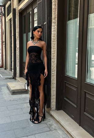 NOUTĂȚI - Rochie elegantă asimetrică din dantelă ISABELLA - Negru