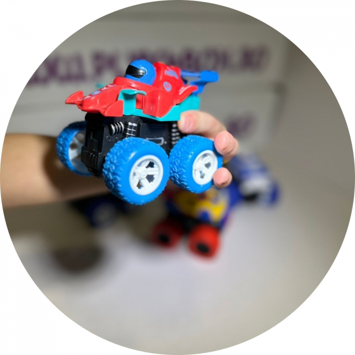 Mașinuță de jucărie cu inerție și tracțiune 4x4 [2]