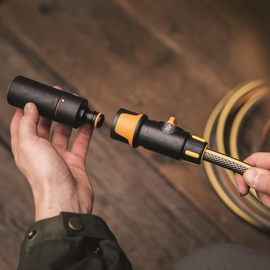 Conector ON/OF furtun de gradina Fiskars, 9 mm (3/8'') [3]