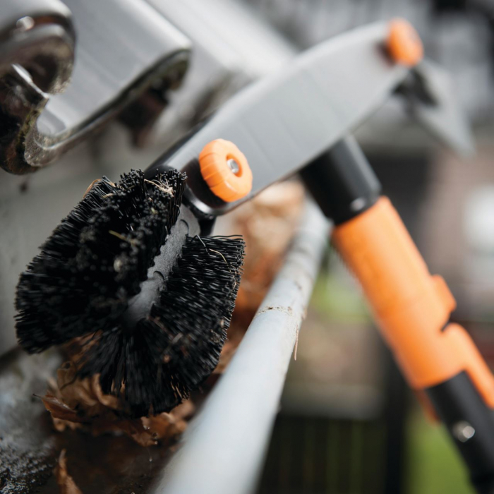 Curatator de jgheaburi Fiskars QuikFit, 340 mm, 340 g [8]