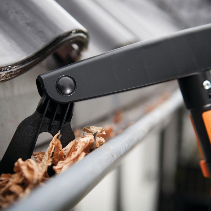Curatator de jgheaburi Fiskars QuikFit, 340 mm, 340 g [7]
