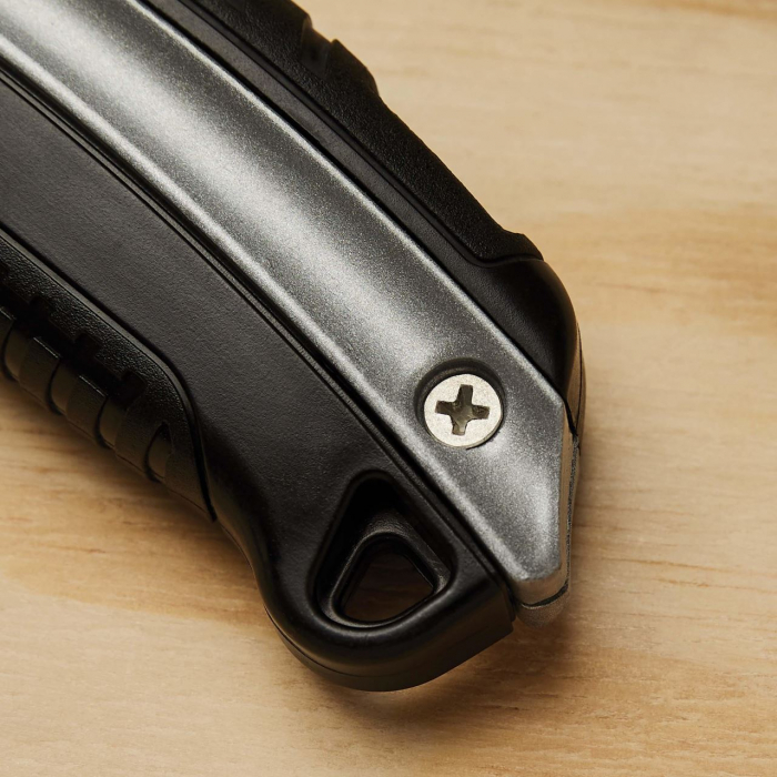 Cutter Stanley cu lama retractabila,180 mm, 3 lame incluse [14]