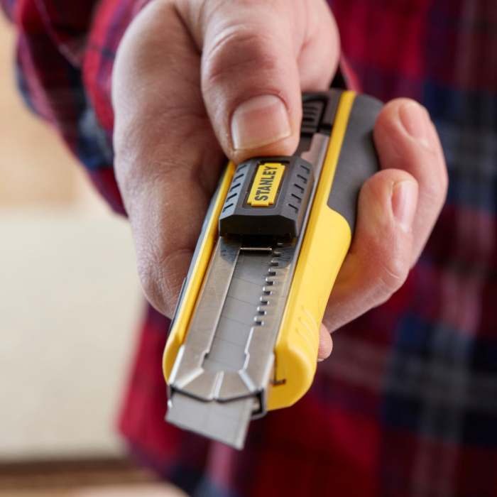Cutter Stanley FatMax, 18 mm, 6 lame incluse [10]