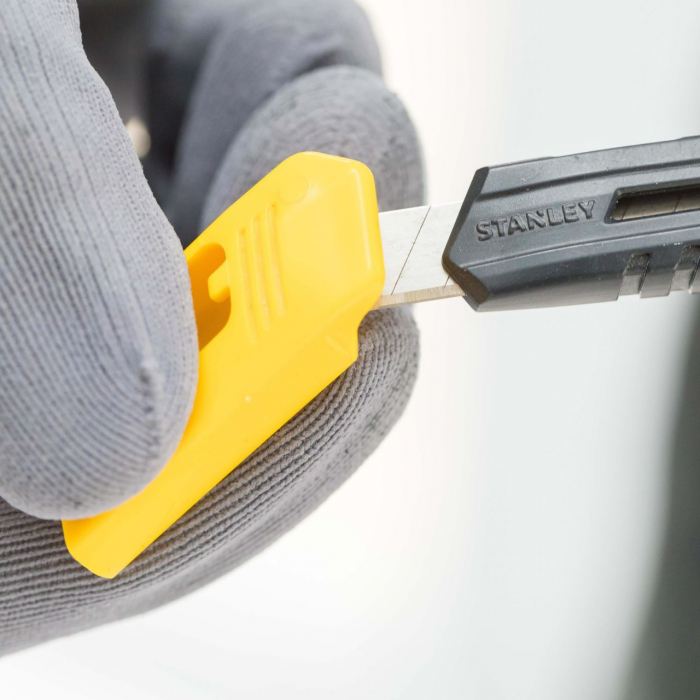 Cutter Stanley SM 130 x 9 mm [4]
