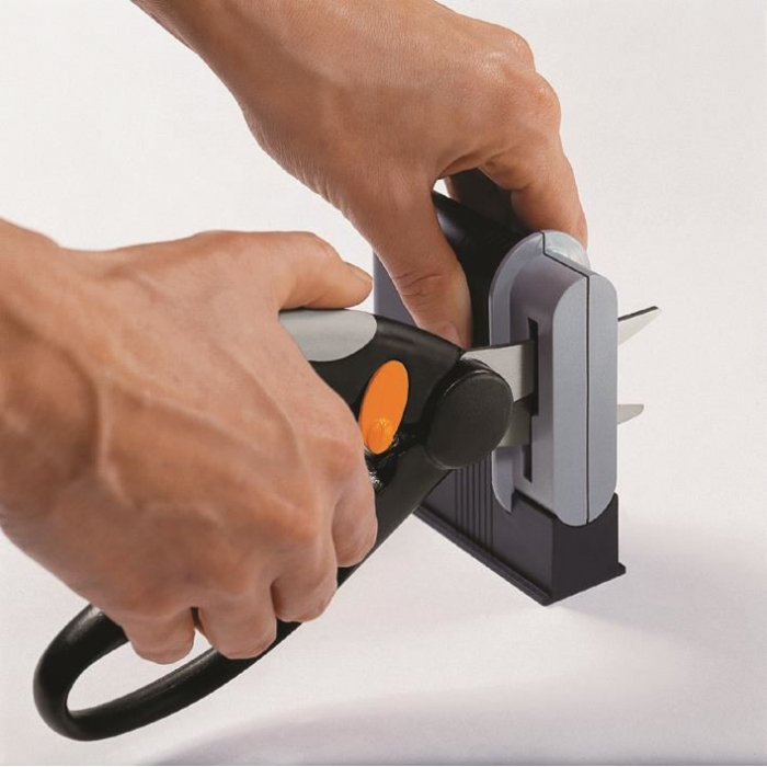 Dispozitiv pentru ascutit foarfeci Fiskars Functional Form [5]