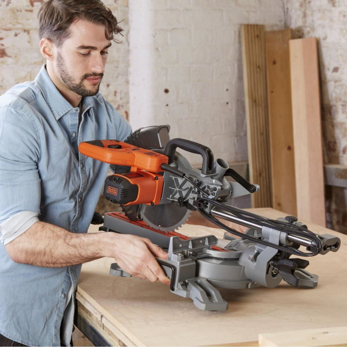 Fierastrau circular Black&Decker, BES700, 1600 W, 216 mm [9]