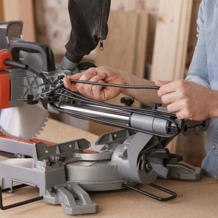 Fierastrau circular Black&Decker, BES700, 1600 W, 216 mm [3]