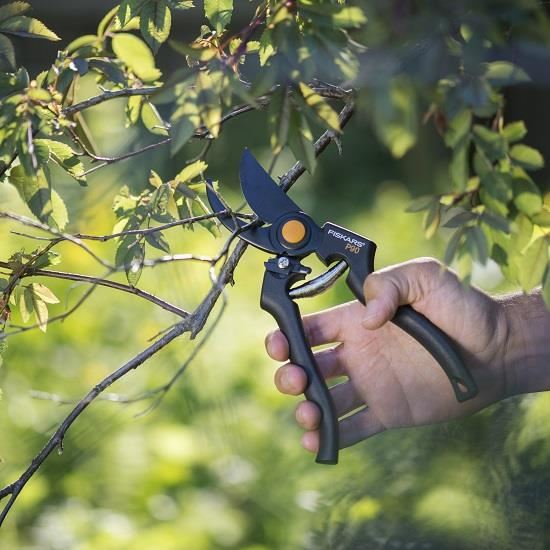 Foarfeca Fiskars Garden Pro P90, 230 mm, 270 g, Ø 26 mm [2]